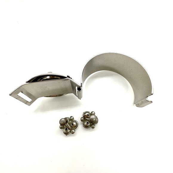 Crystal Statement Bracelet & Deco Earrings - Picture 12 of 14